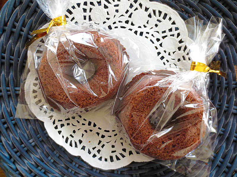 神戸の手作りパン屋さんホルスのおすすめパン｜「焼きドーナツ　ショコラ」￥180(税込￥194.4)[名谷限定]